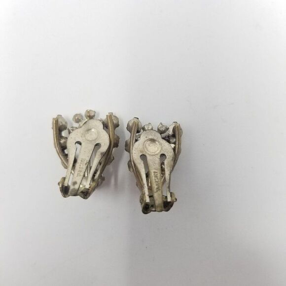 Vintage Rhinestone Clip On Earrings, AB Cluster, Austria, Retro 60s Estate - Picture 4 of 5